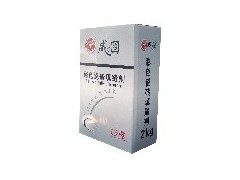 彩色瓷砖填缝剂 

    本产品是由无机硅酸盐、德国进口高分子聚合物及颜料等经特殊工艺精制而成，具有高分子材料的柔韧性、防水性和无机材料的耐久性、抗酸碱性、适用于室内外墙、地面用瓷砖、石材等铺贴填缝。
    性能特点
    ◆粘结力强，高分子聚合物的柔韧性抗拉性，可适应各种基材的热胀冷缩，从而防止裂纹的产生。
    ◆具有优良的防渗水性，防止水份由砖材缝隙渗入。
    ◆防止游离钙的析出，不吐白，色彩鲜艳持久可满足各种装饰面的需求。
    注意事项
    ◆忌将已固化干结的胶泥加水混合后使用。
    ◆不宜在淋雨的环境使用，适宜的施工温度为5℃-35℃。
    ◆所使用的板材吸水率太高或无釉面瓷砖,应谨慎使用,以免颜色残留。
    ◆因气候及施工环境的不同，为确保效果请先做局部测试确认后再大面积使用。
    用 量
    参考计算公式为：缝长度(m)×缝宽度(m)×缝深度(m)×缝总条数×1.65吨/m³,实际用量应考虑工艺、损耗等因素。
    用 法
    ◆将清水与填缝胶泥充分搅拌均匀（水灰比例约为1：3.5），静置5-10分钟即可使用。
    ◆施工前需将填缝部位清理干净，干燥的基面经洒水湿润后更易施工。胶粉末干固前（施工后约4小时内）宜将砖面多余部分用湿布清理干净。若超过24小时可用瓷砖清洁剂清洗。
    包装保存
    ◆存放于阴凉干燥处，未启封产品可保存一年。
    ◆包装：2kg/盒 25kg/袋。
    ◆执行标准:JC/T547-2005。
 
 
 
 
 
 
